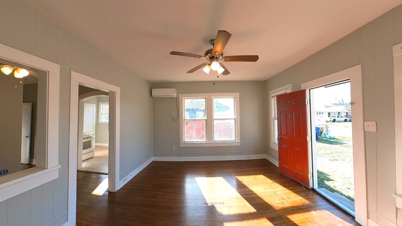 538 Kayton Ave #538 - Photo 4 of 14