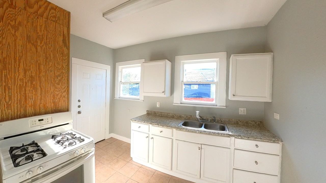 538 Kayton Ave #538 - Photo 7 of 12