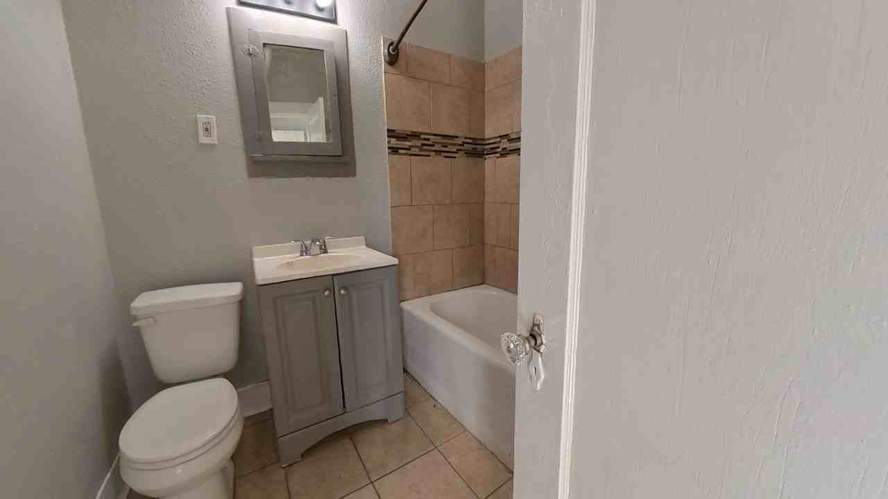 540 Kayton Ave #540 - Photo 7 of 8