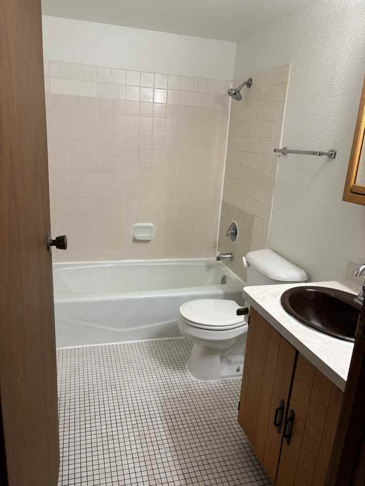 1604 Jelinek Ave #1604 - Photo 4 of 13