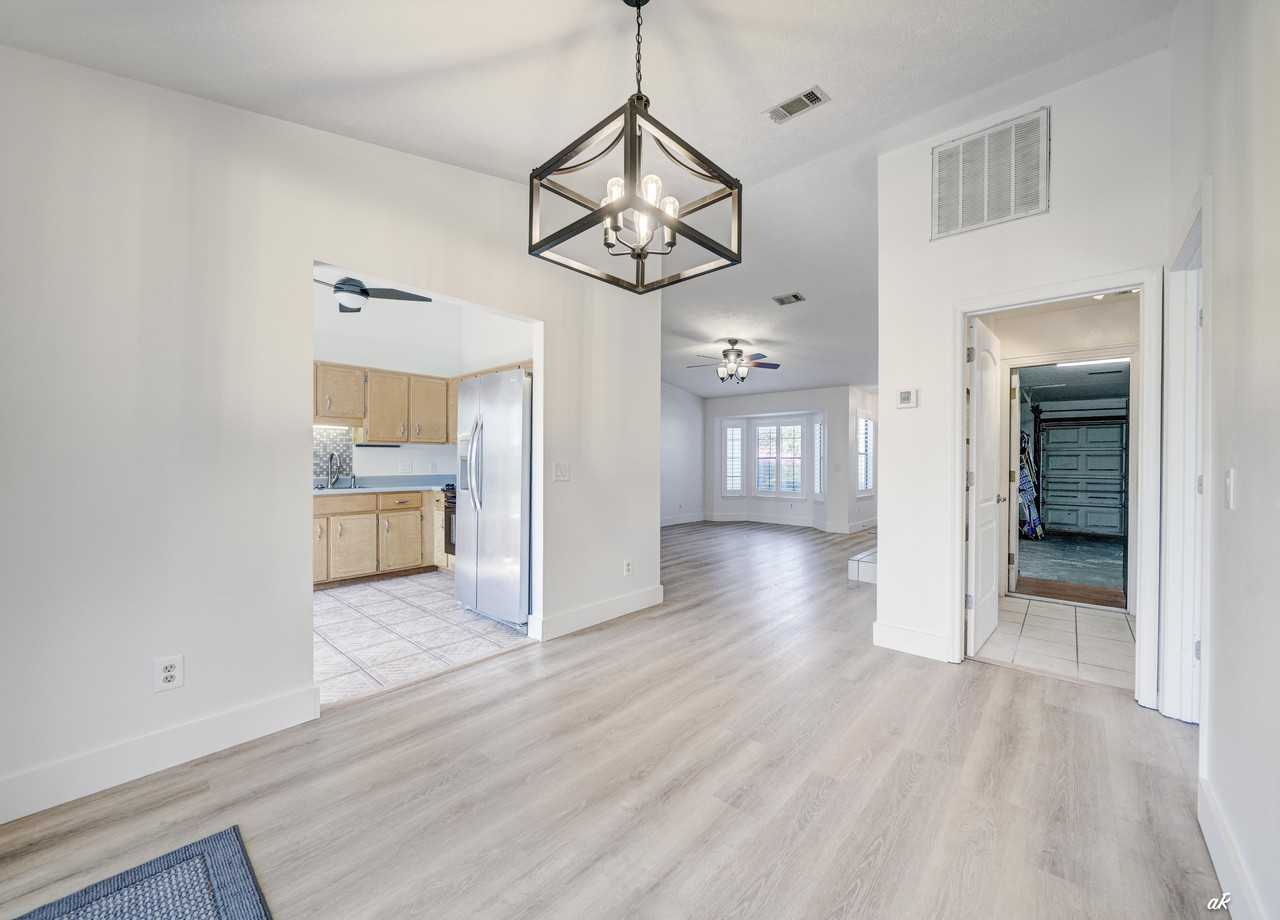 307 Fan Palm Pl #1 - Photo 7 of 34