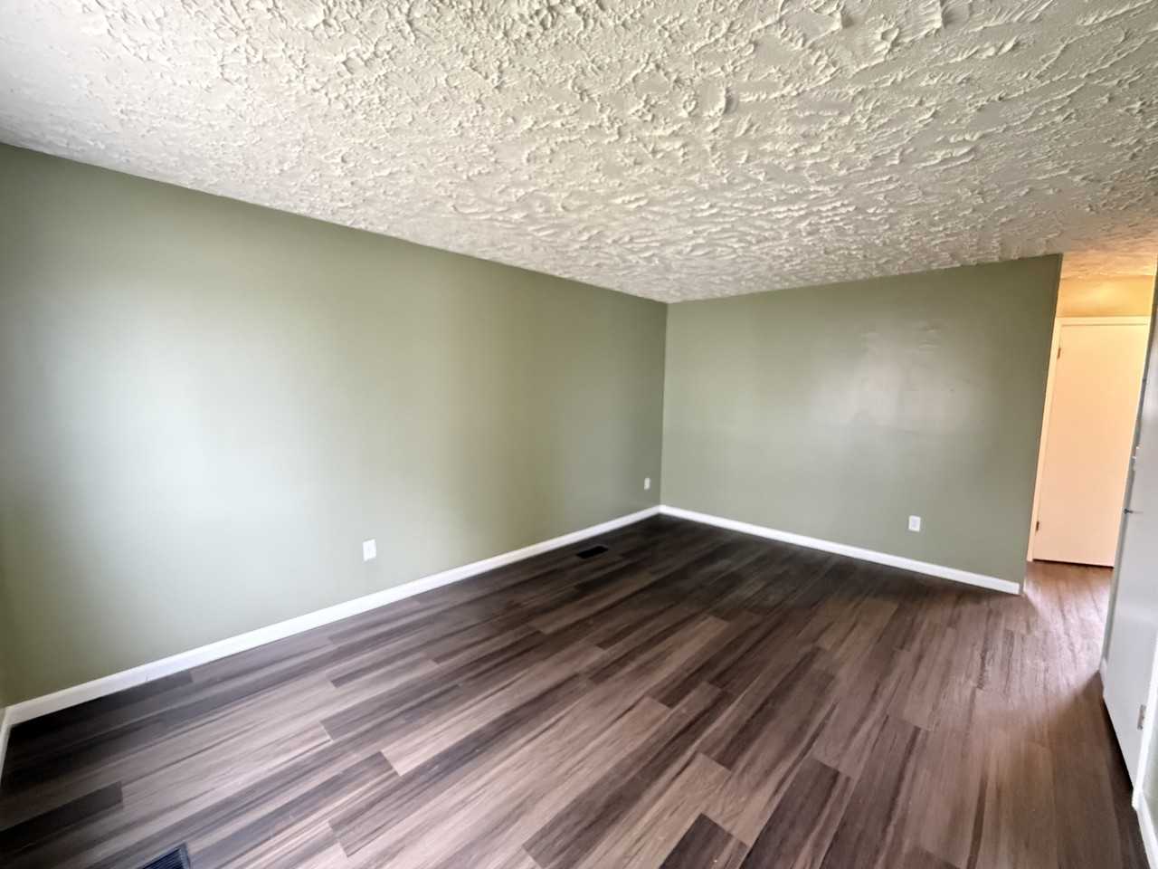 122 Hathaway St #1 - Photo 3 of 14