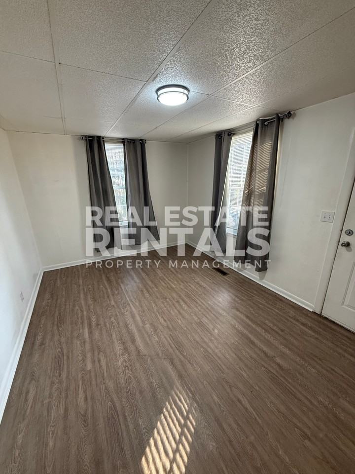 2 W Tuscaloosa Ave #1 - Photo 2 of 8