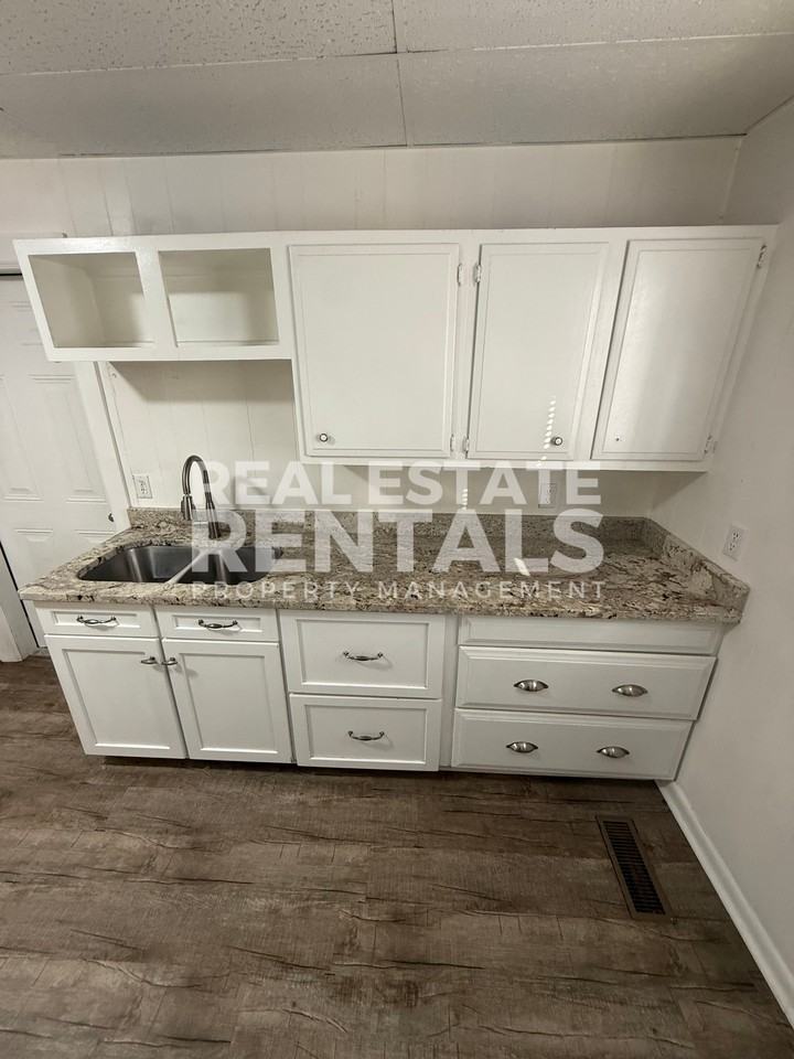 2 W Tuscaloosa Ave #1 - Photo 4 of 8