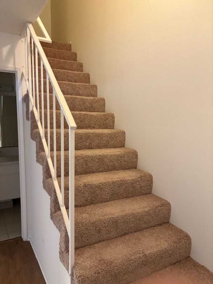 123 - Thompson Ave Apts - Photo 5 of 18