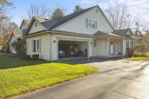 featured image of 441 Ayrault Rd #1