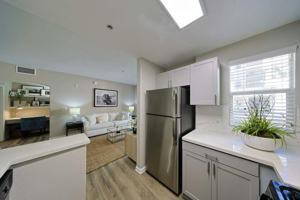 featured image of 390 Paseo Camarillo