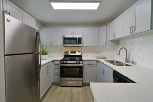 featured image of 390 Paseo Camarillo