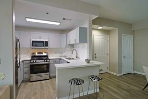 featured image of 390 Paseo Camarillo