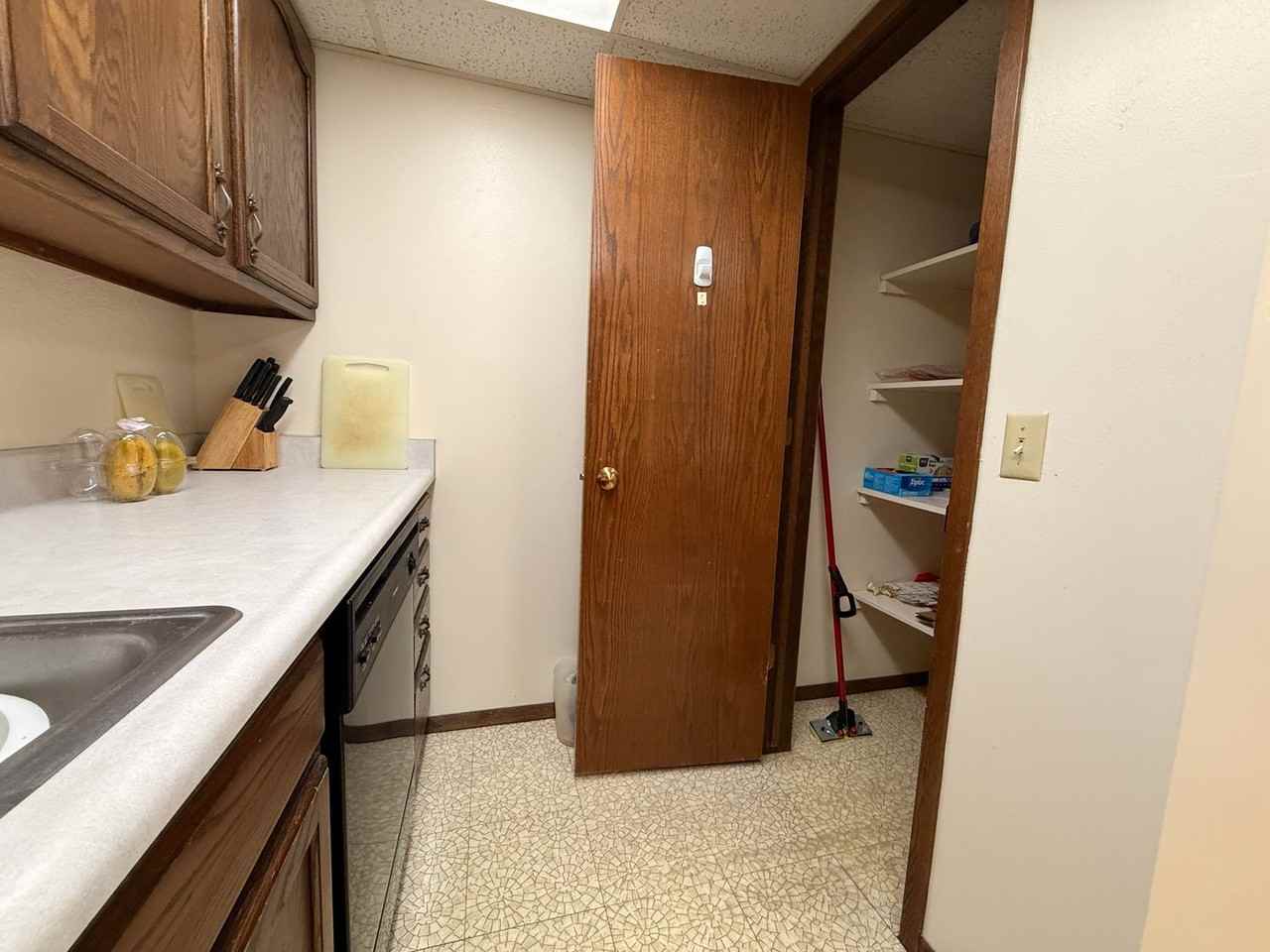 Wingra West Apartments - Photo 3 of 30