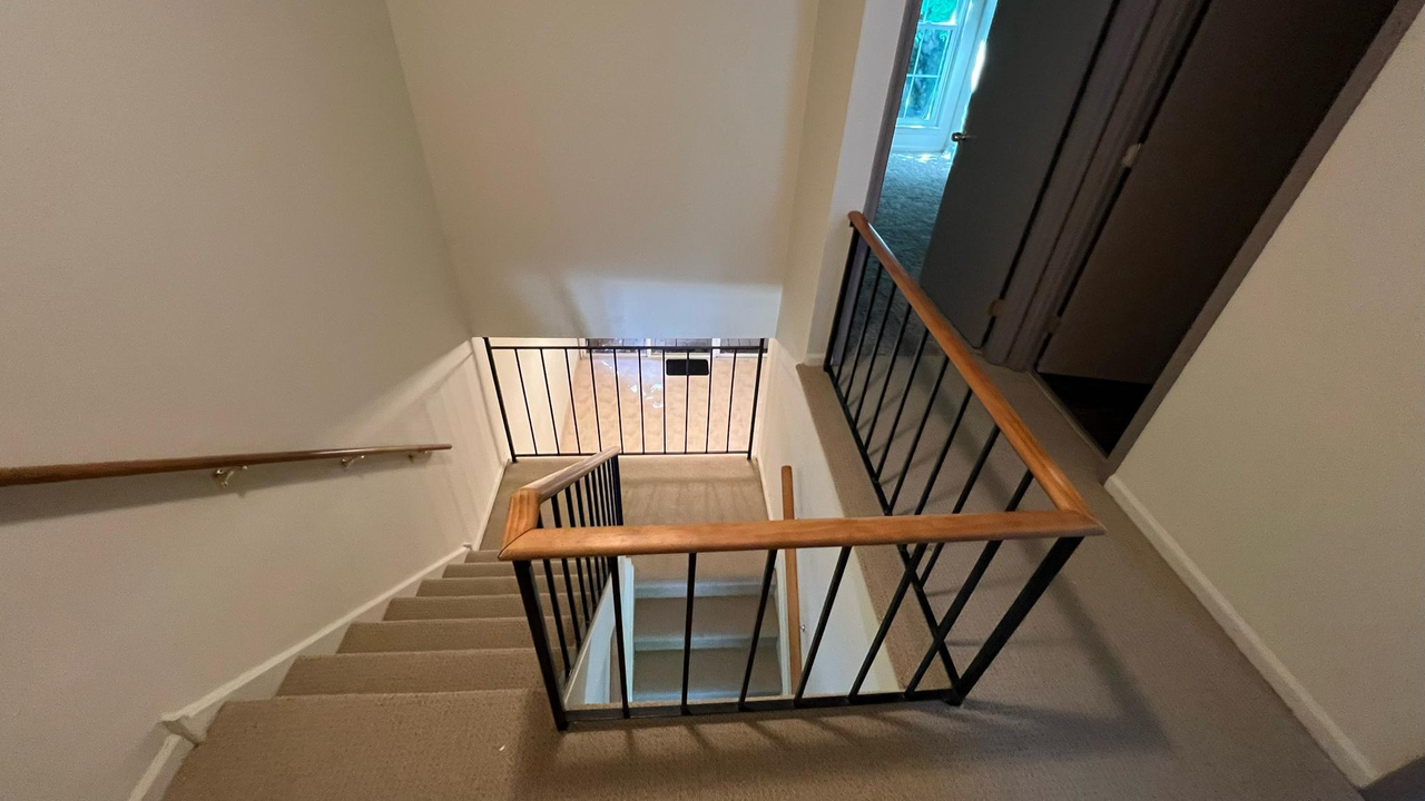 744 Summit Chase Dr #1 - Photo 5 of 25