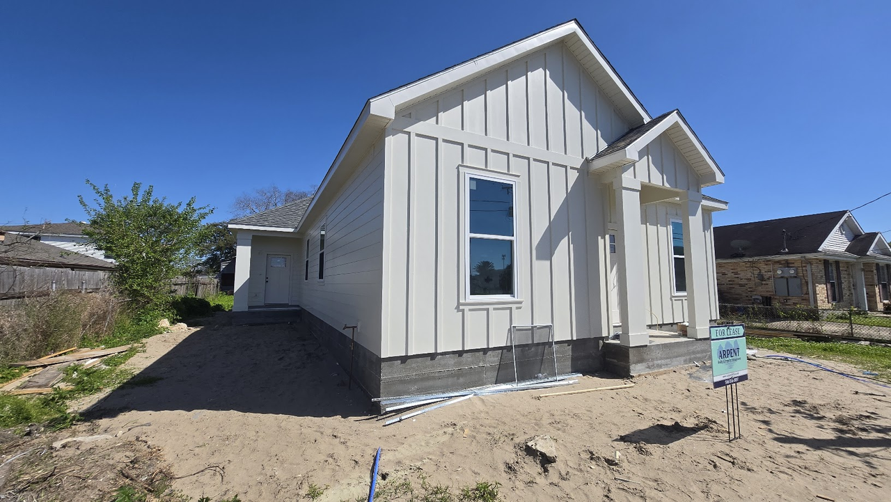 1333 Angela Ave #B - Photo 2 of 3