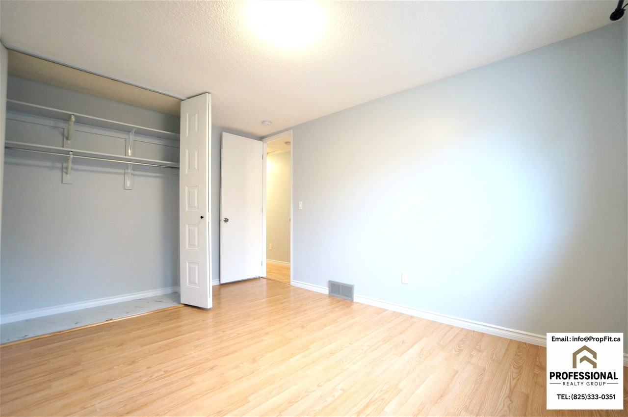 17124 101 St Nw - Photo 5 of 8