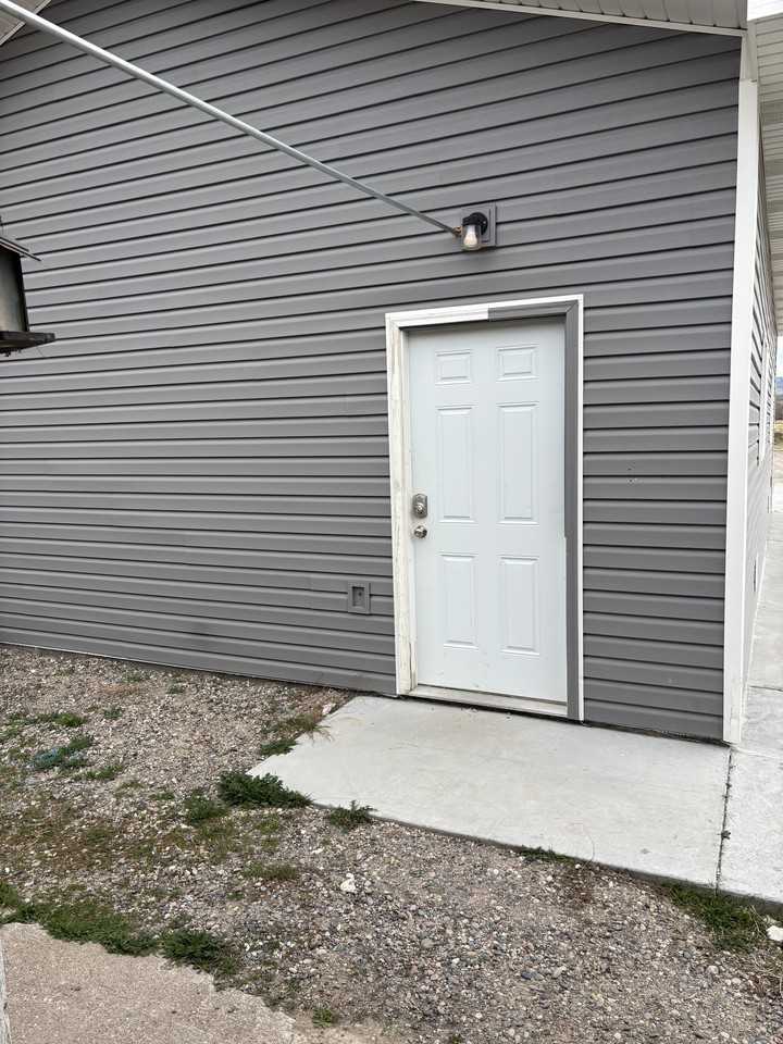 901 E 800 N #1 - Photo 4 of 39