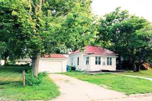 featured image of 107 E Vest St #1