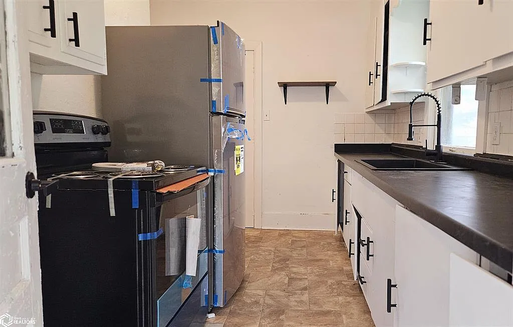 107 E Vest St #1 - Photo 2 of 13