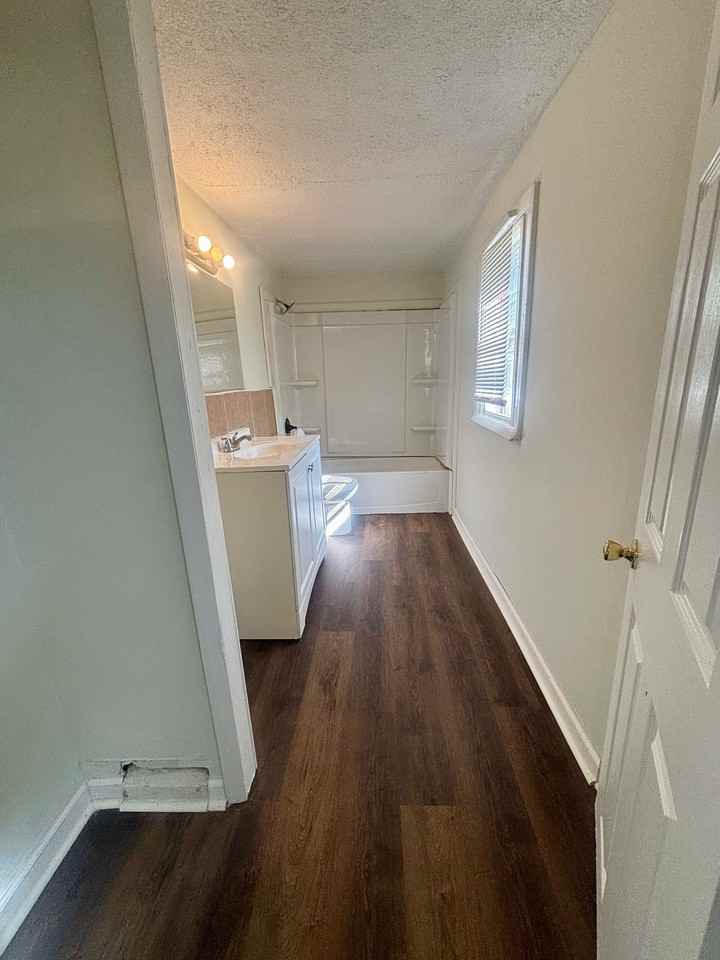 3633 Kahlert Ave #1 - Photo 6 of 9