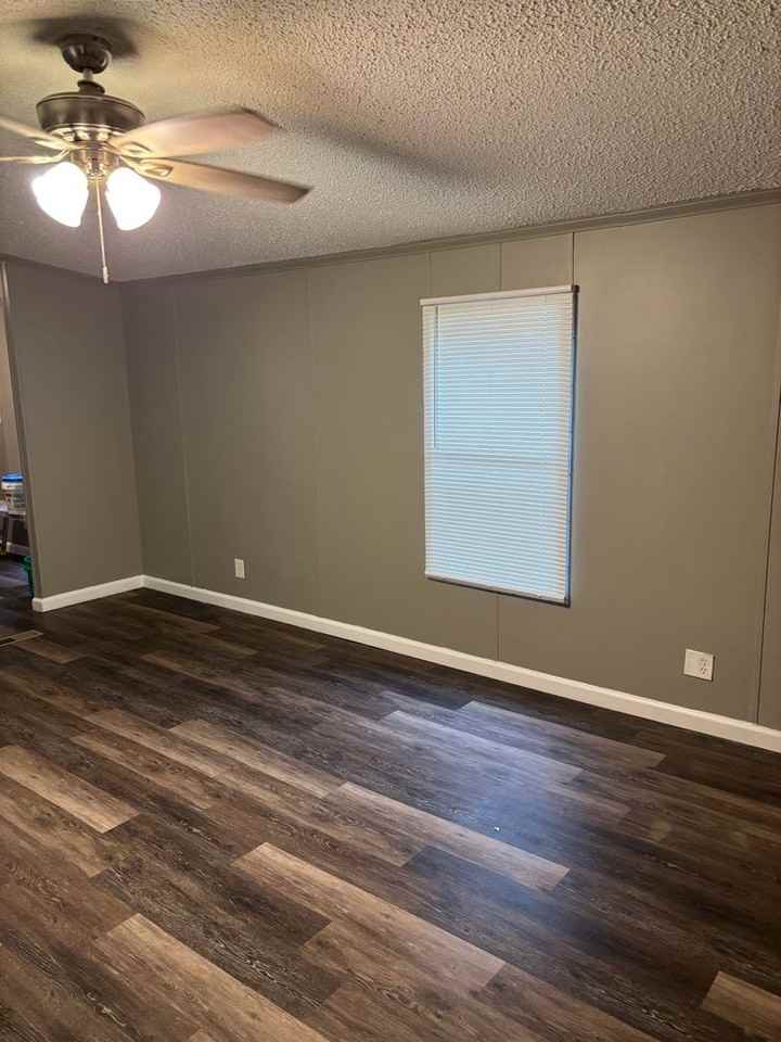 2414 E Main St - Photo 5 of 6