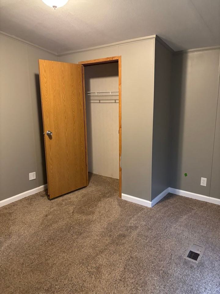 2414 E Main St - Photo 6 of 6