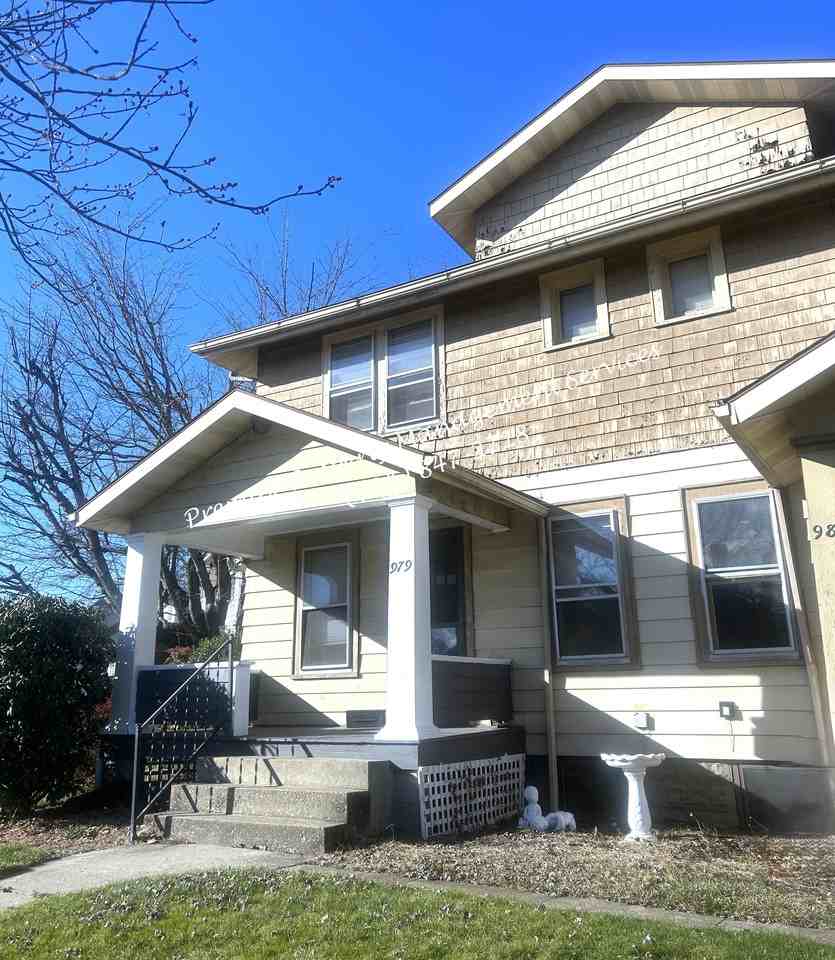 979 King St #1 - Photo 2 of 30