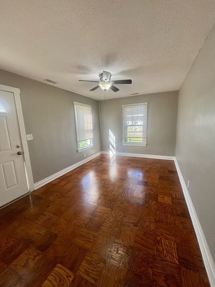 615 Dresden Ave #1 - Photo 2 of 9