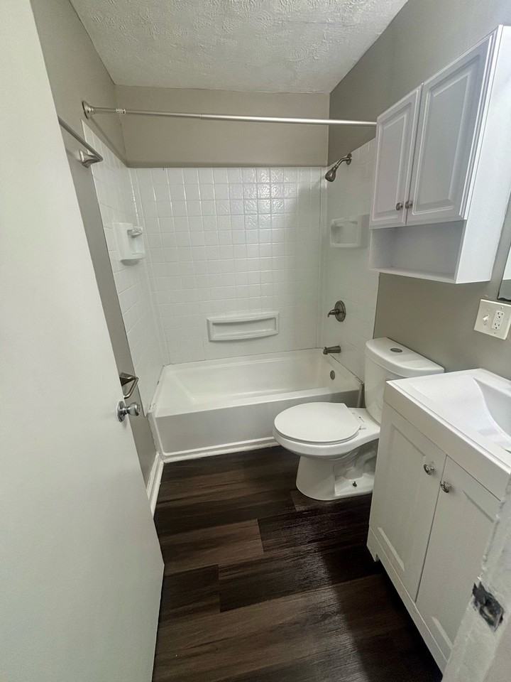 615 Dresden Ave #1 - Photo 5 of 9