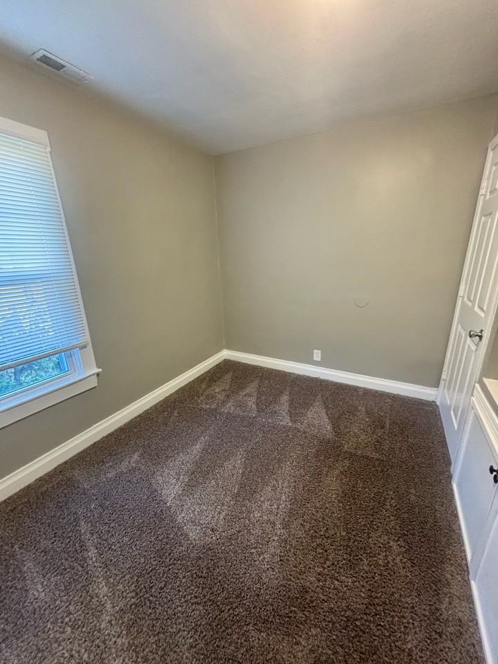 615 Dresden Ave #1 - Photo 6 of 9