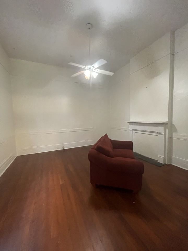 4907 Camp St #B - Photo 5 of 9