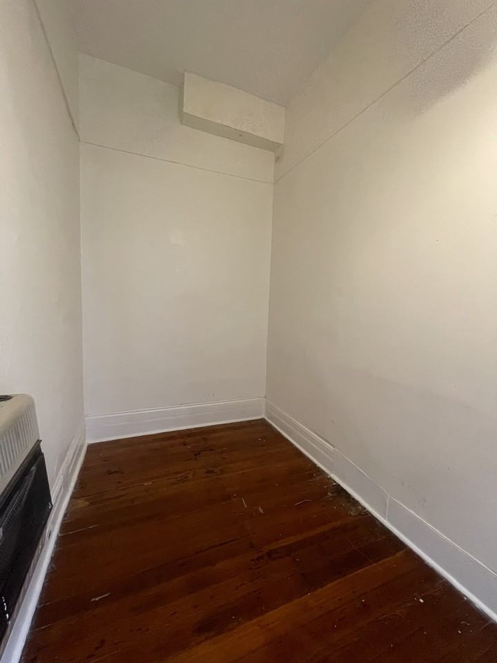 4907 Camp St #B - Photo 6 of 9