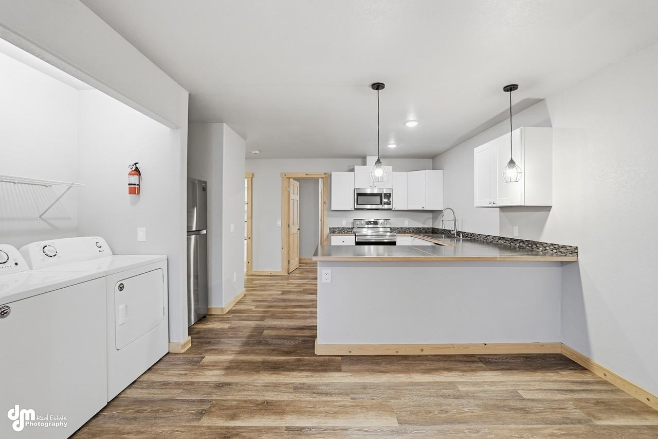 41440 Grove Ct #4 - Photo 4 of 15