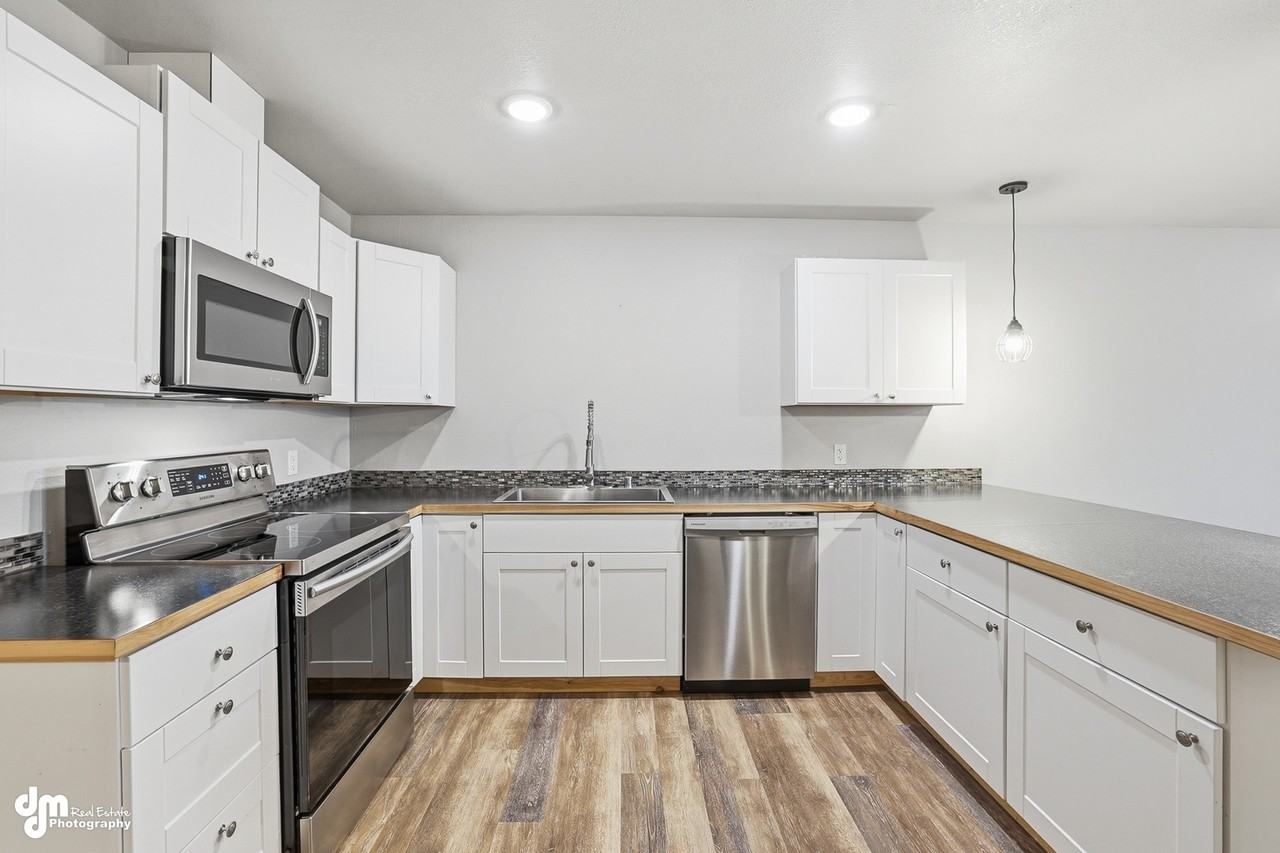 41440 Grove Ct #4 - Photo 6 of 15