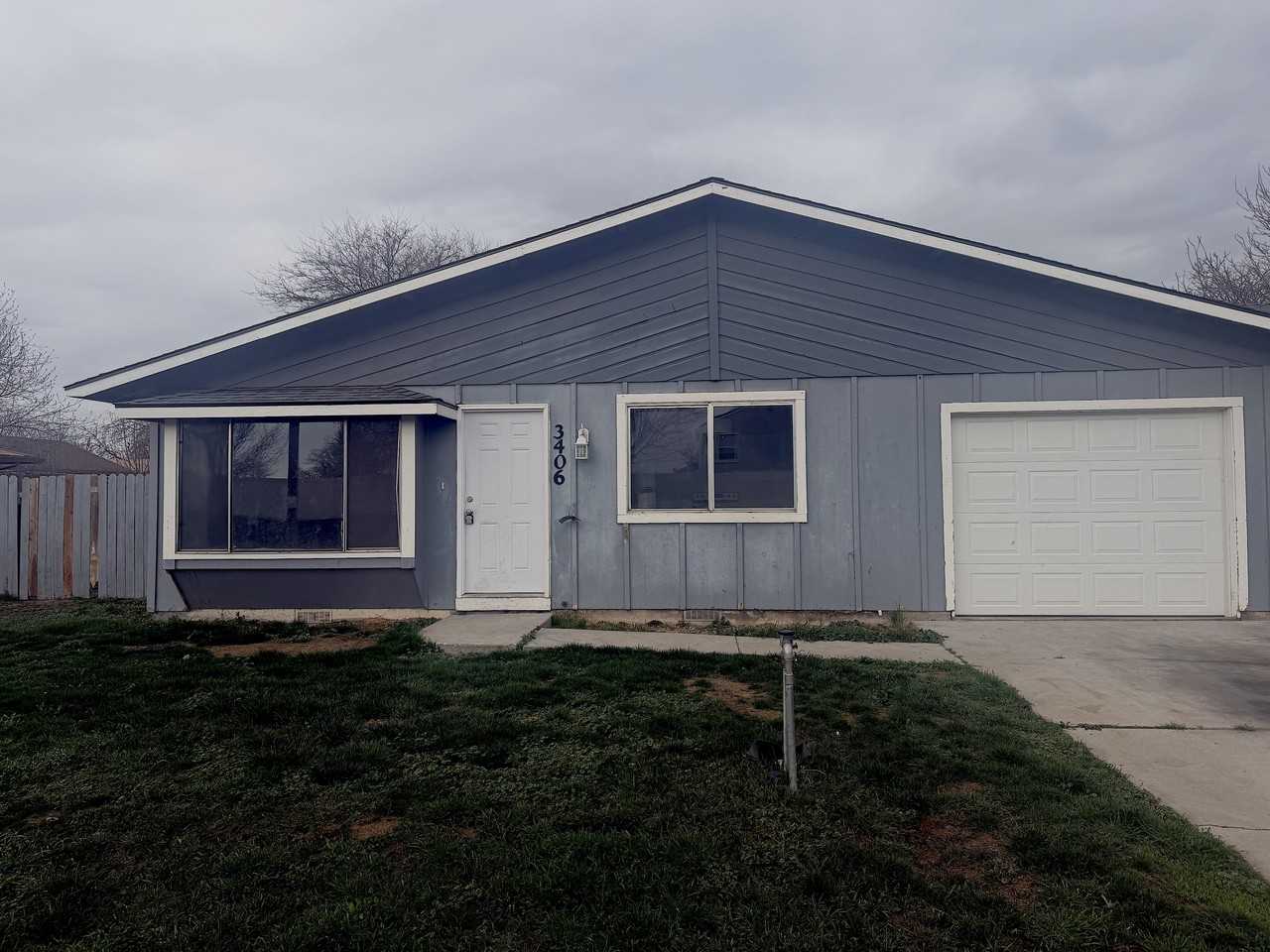 3406 S Florida Ave #1 - Photo 2 of 10