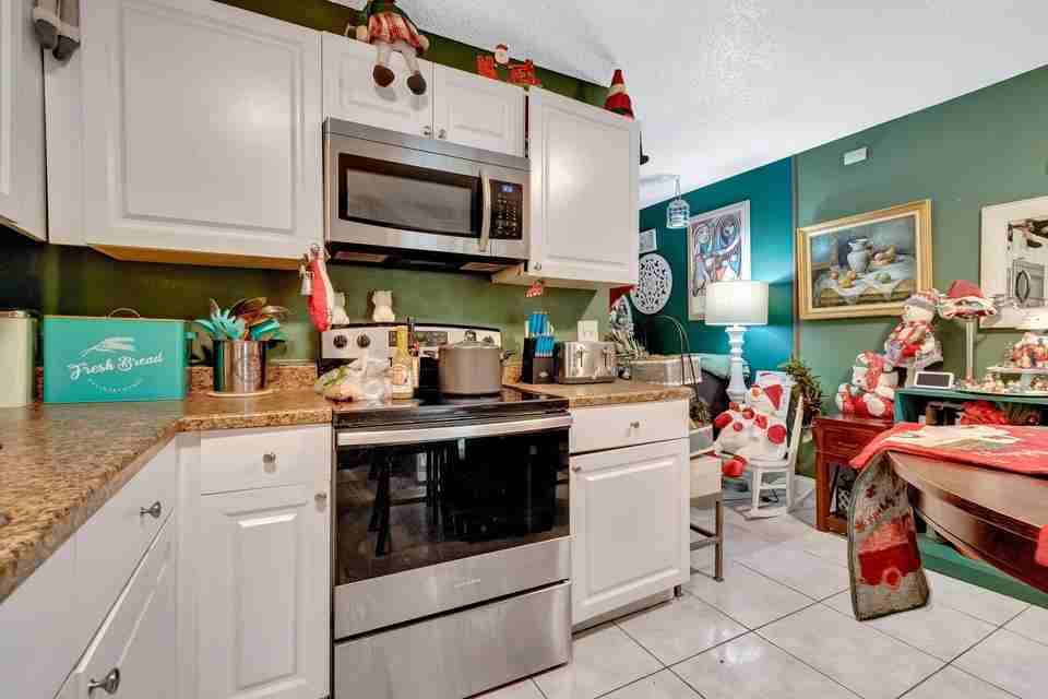 4034 Luzon Avenue - Photo 6 of 15