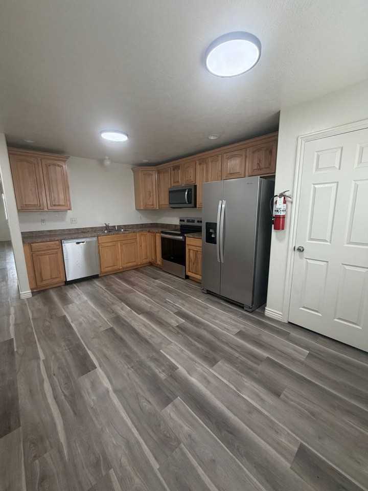 546 N 1380 W #1 - Photo 4 of 13