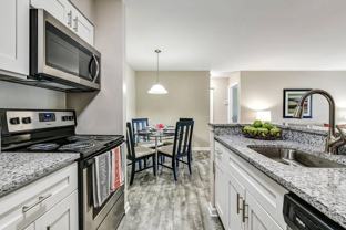 Hunt Club Apartments - Photo 1 of 1