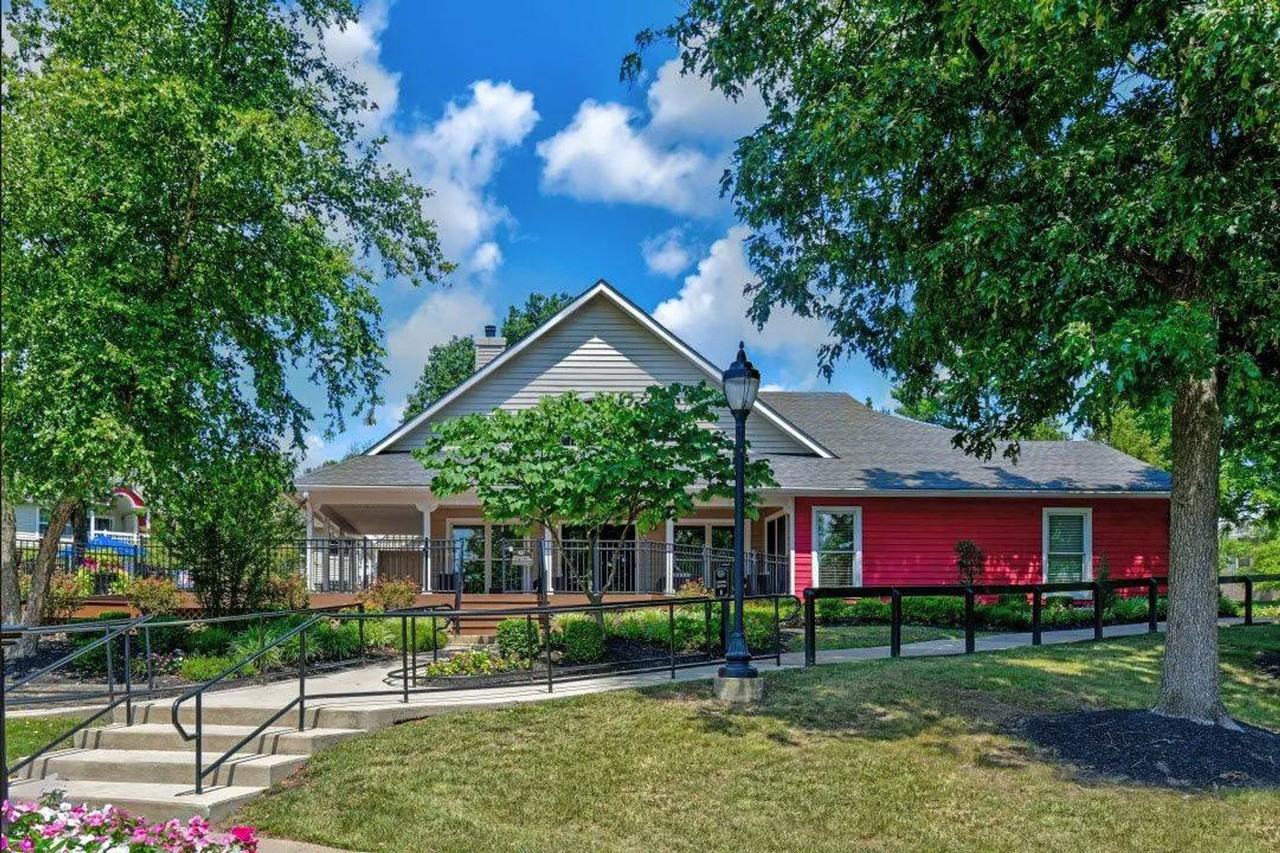 Hunt Club Apartments - Photo 5 of 10