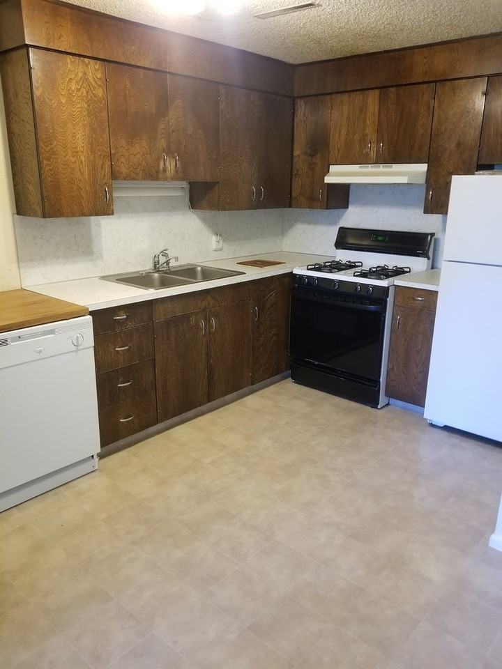 745 E 1350 S #7 - Photo 2 of 5