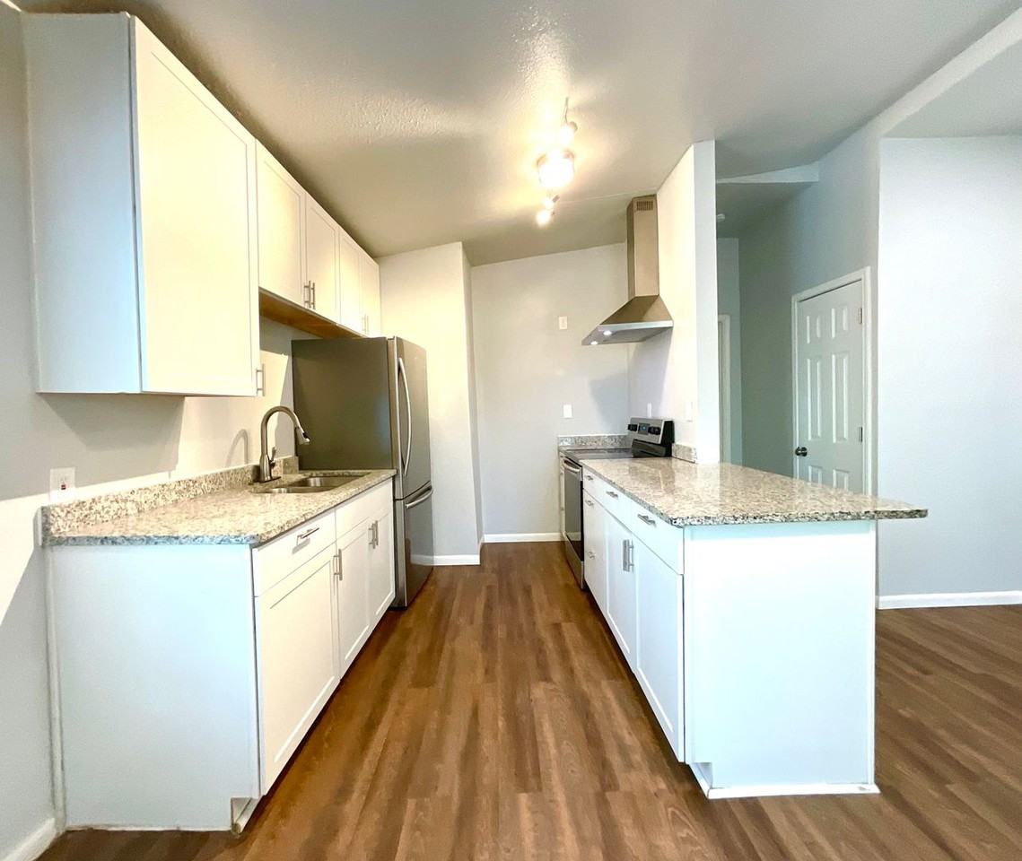 710 Virginia Blvd - Photo 5 of 15