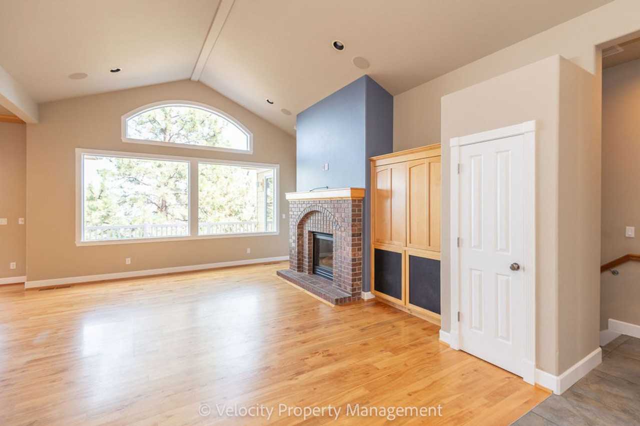 3334 Nw Bungalow Dr - Photo 3 of 29