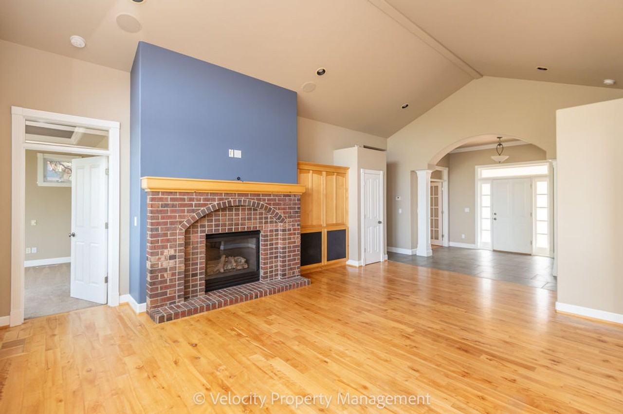 3334 Nw Bungalow Dr - Photo 4 of 29