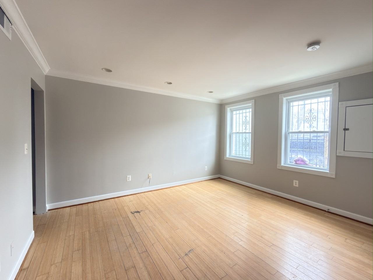 1246 Queen Street Northeast #2 - Photo 6 of 25