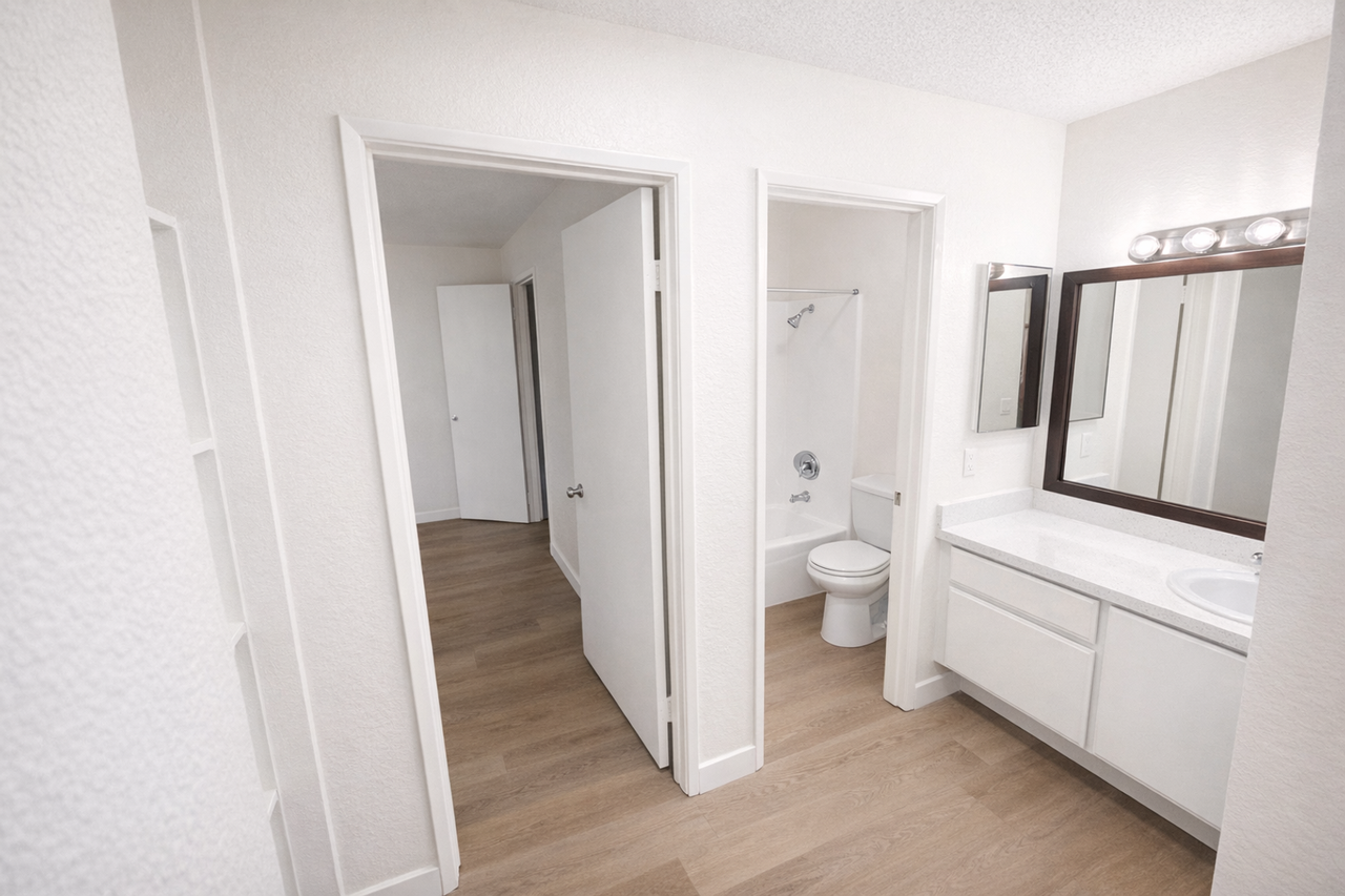 Daisy Apartments - Photo 2 of 19