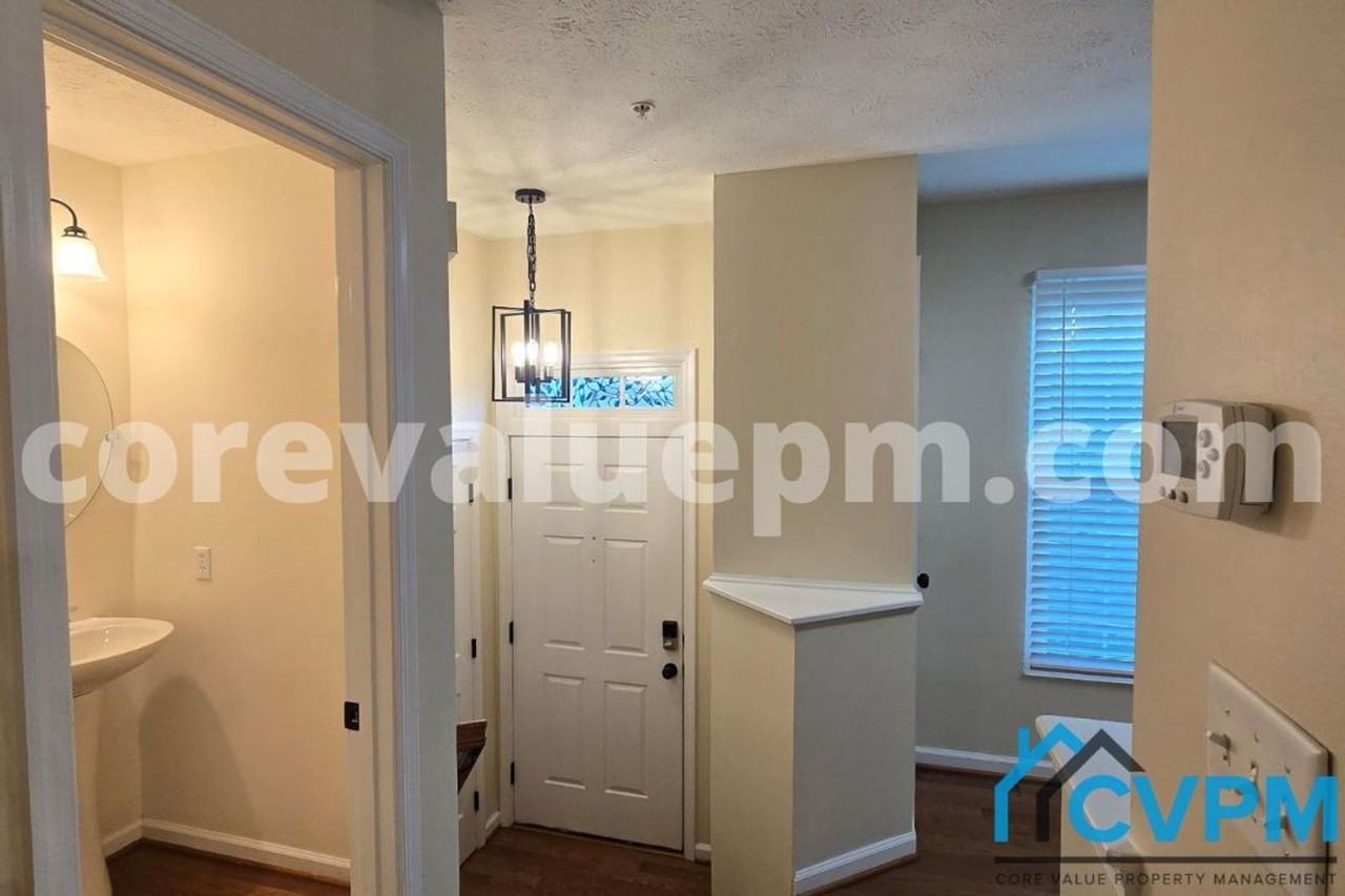 8511 Pine Meadows Dr - Photo 3 of 22