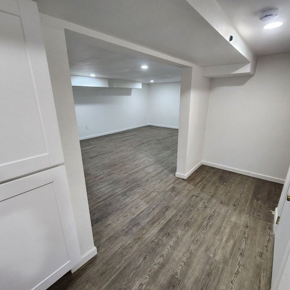 2018 Laurel Pl - Photo 3 of 14