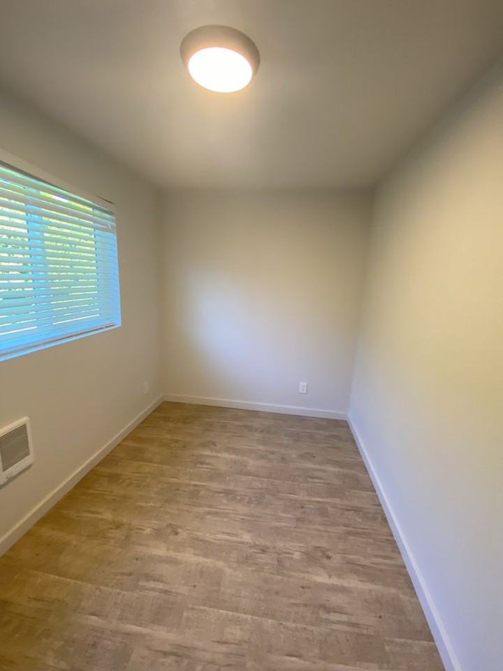 Chandler Complex - Photo 7 of 30