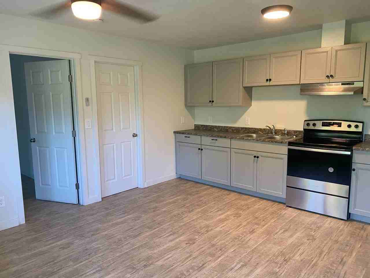 Chandler Complex - Photo 7 of 29