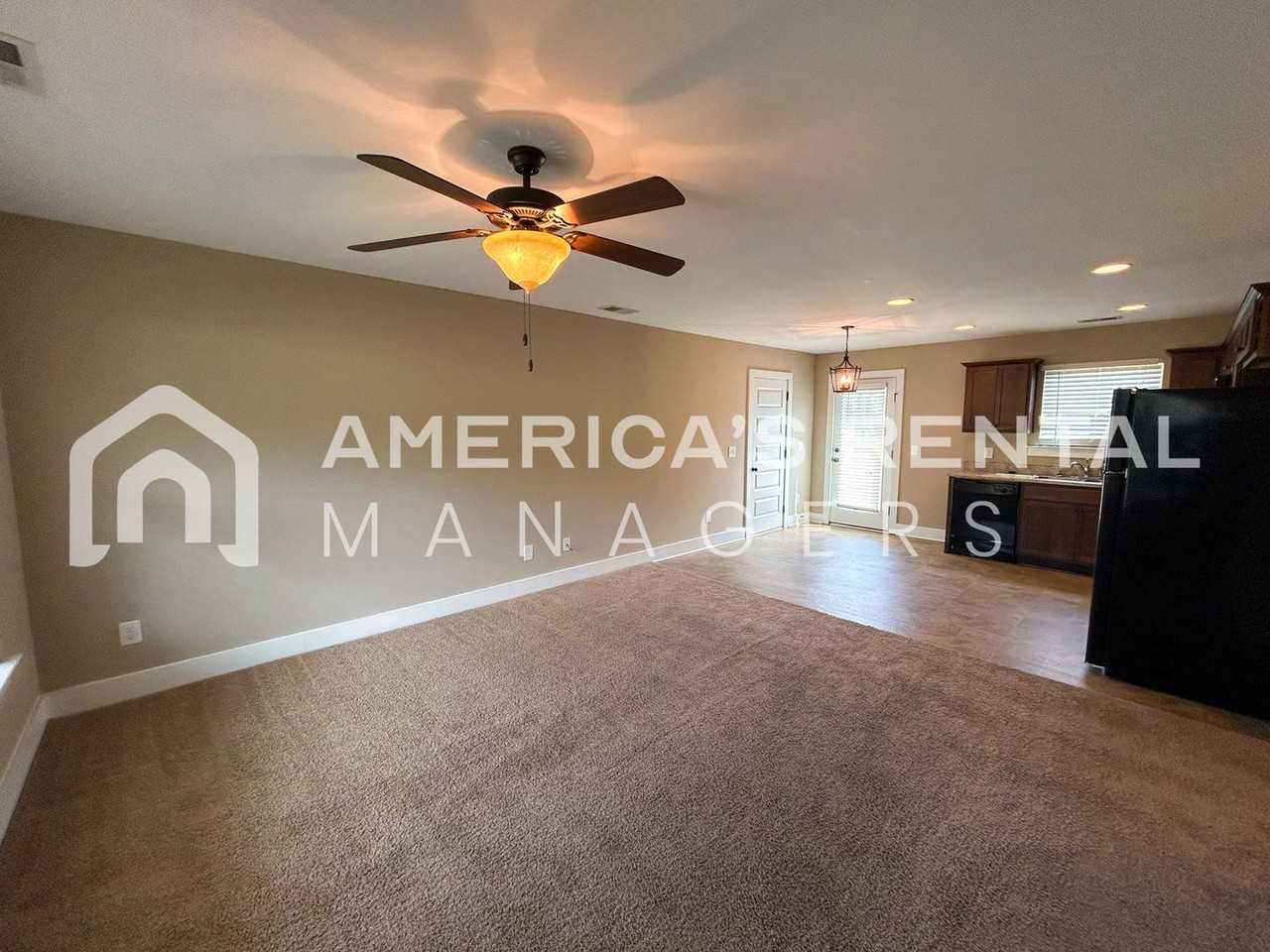 16659 Zach Ln - Photo 5 of 29