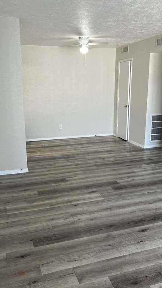 Highland Park Apartments - Photo 6 of 21