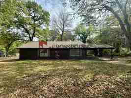 featured image of 20346 Lake Shore Cir