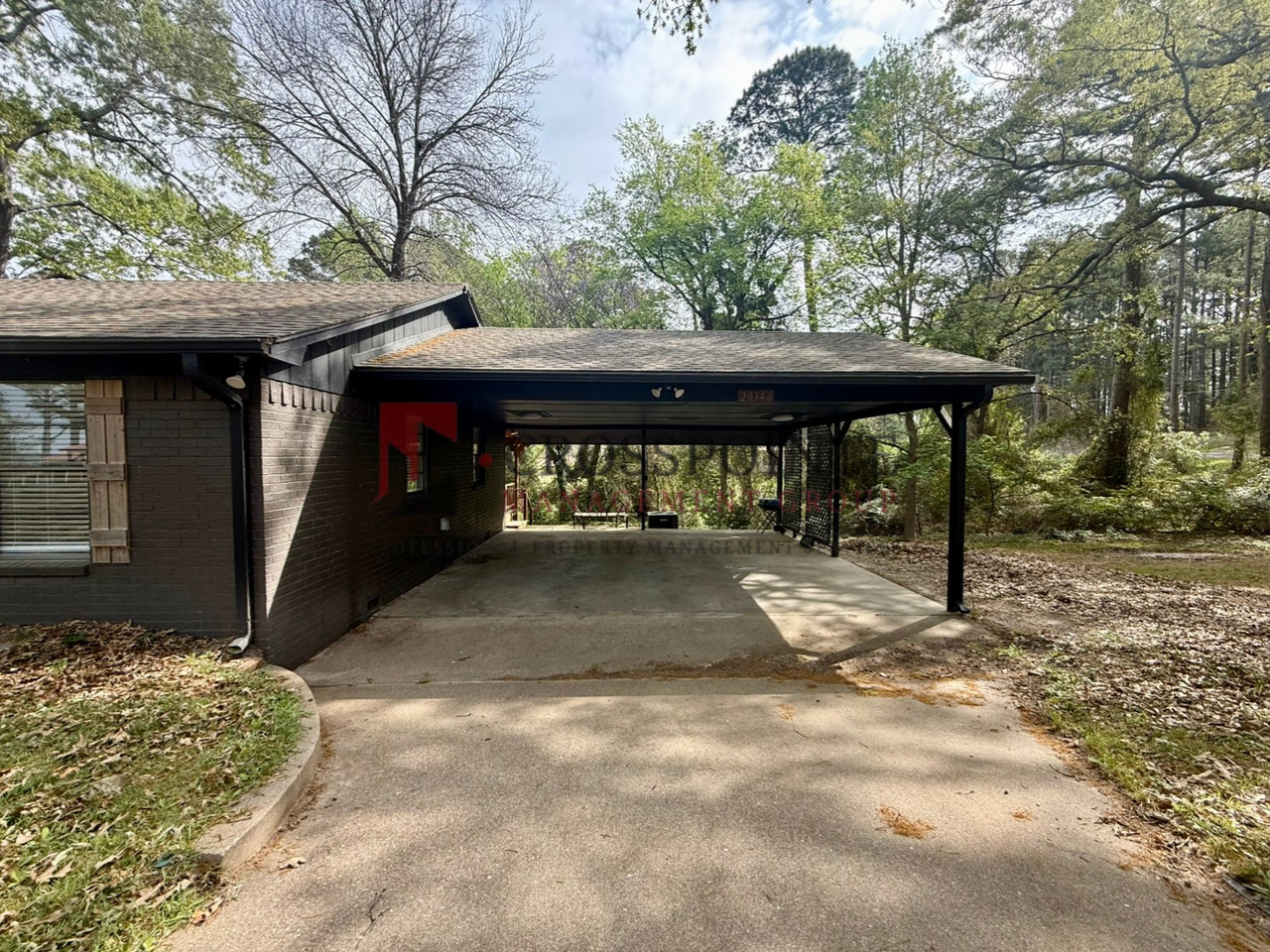 20346 Lake Shore Cir - Photo 2 of 33